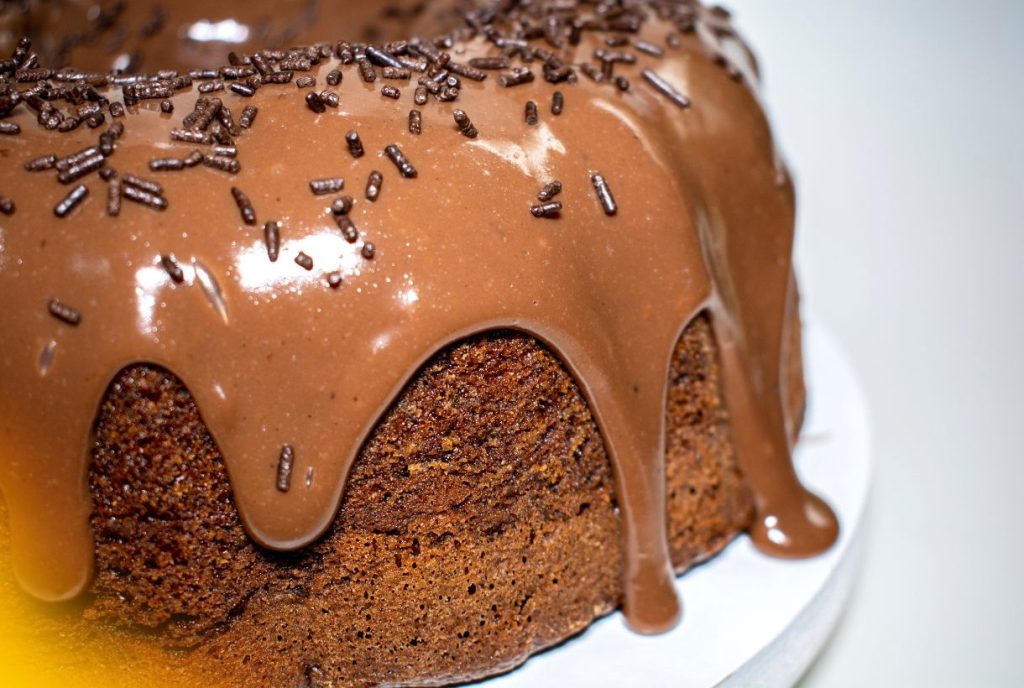 Ingredientes Necessários para a Receita de bolo de chocolate simples