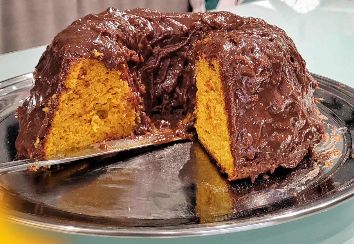 Receita de Bolo de Cenoura Com 6 Ovos
