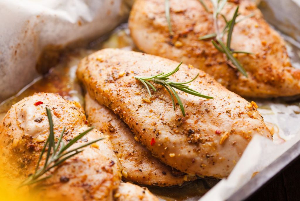 Receita de Filé de frango à milanesa com ervas