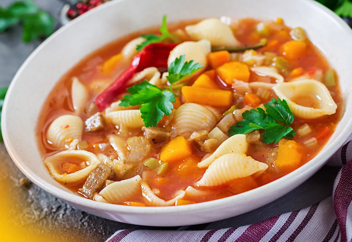 Sopa de Legumes com Macarrão