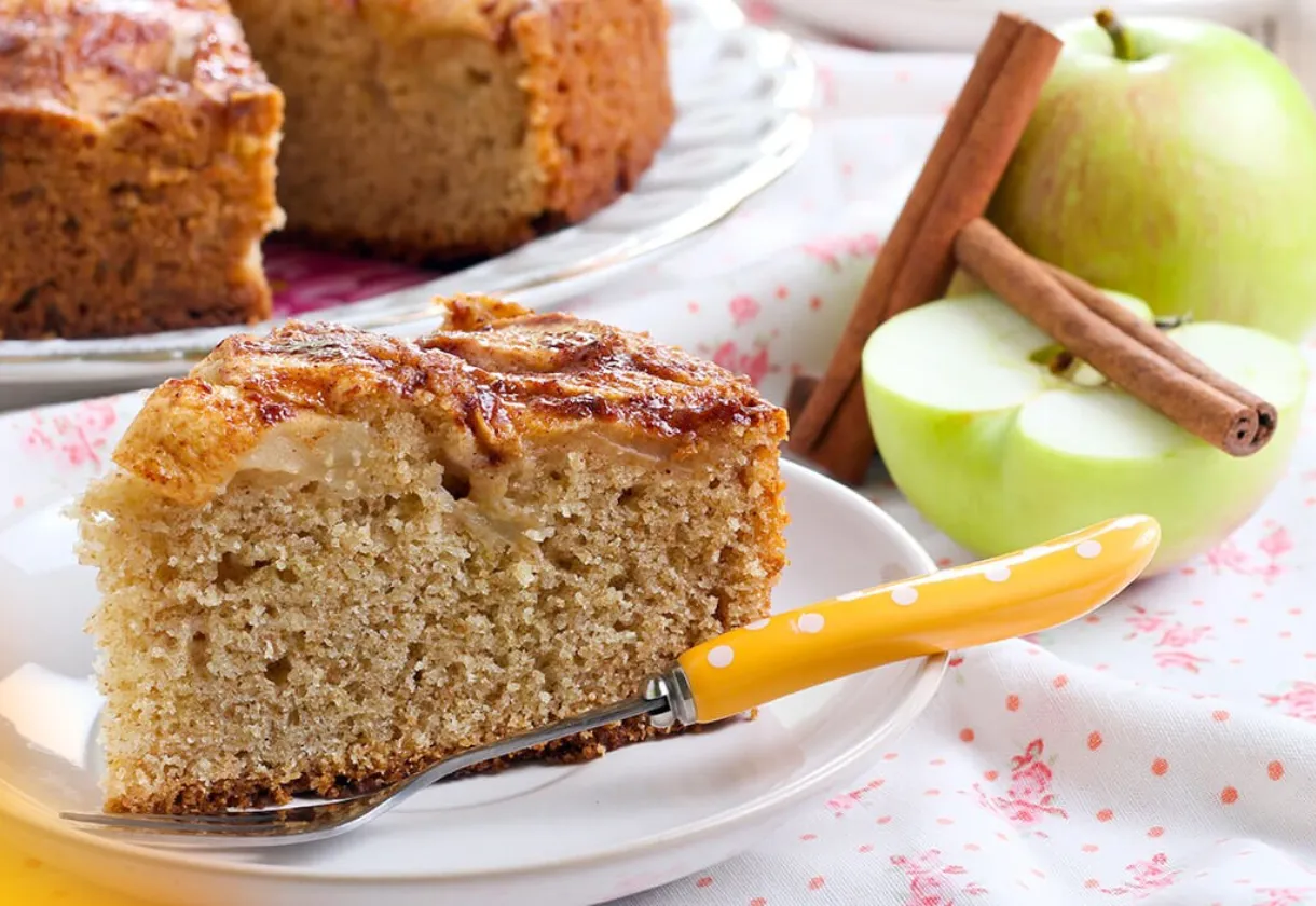 Receita de Bolo de maçã com canela