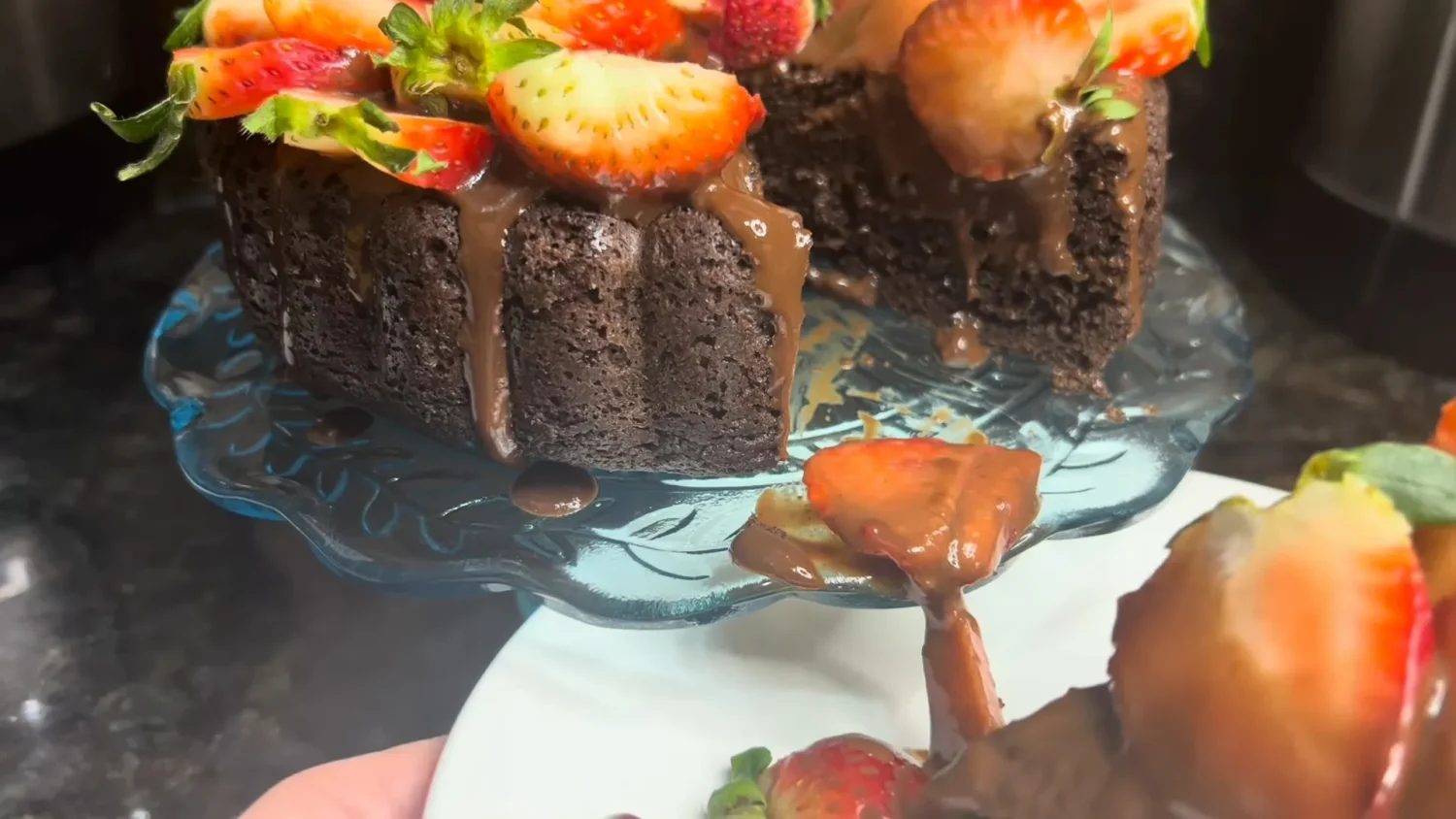 Benefícios do Bolo de Chocolate com Morango Low Carb