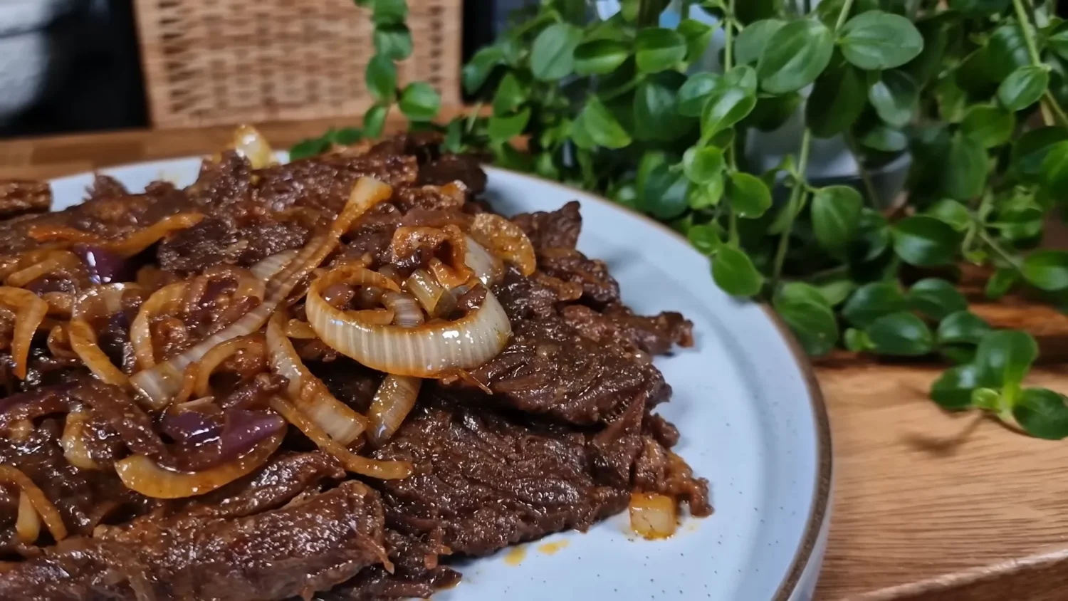 Bife de Panela de Pressão Delicioso e Sem Sujeira no Fogão