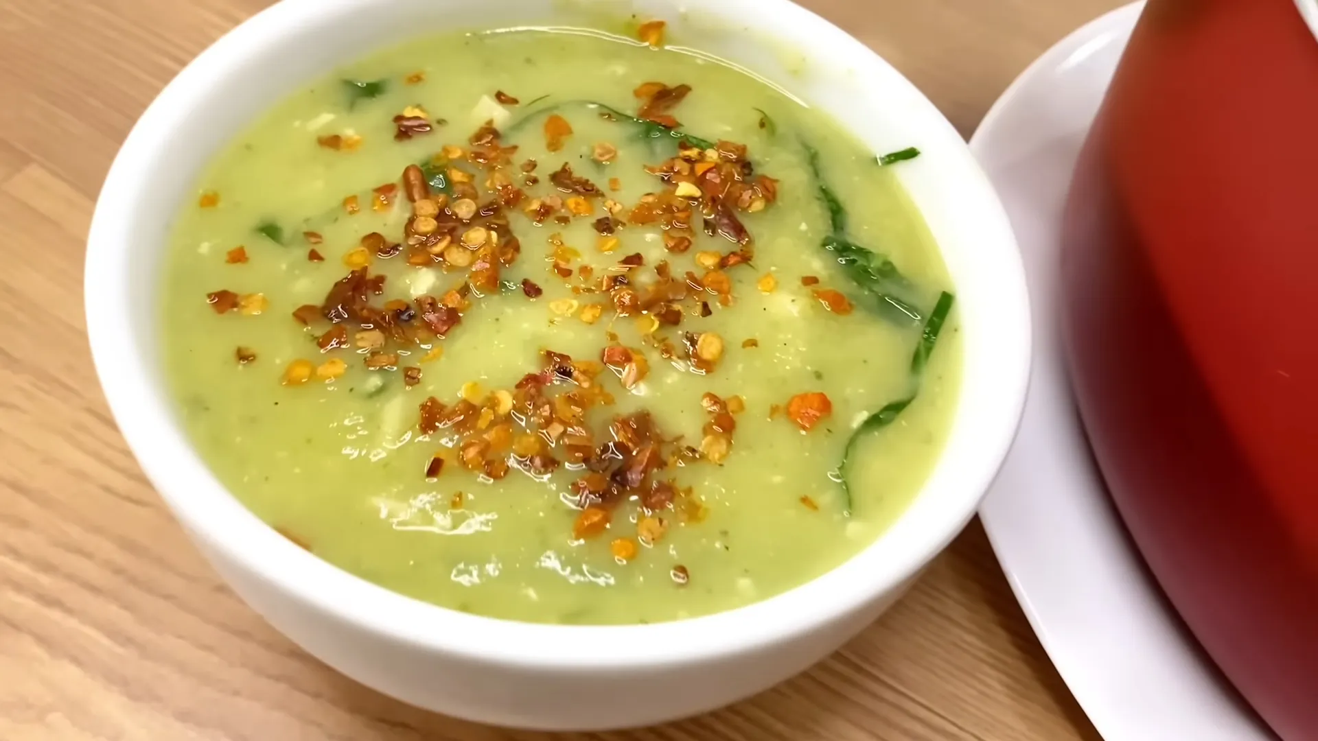 Caldo Low Carb Emagrecedor com Chuchu e Abobrinha Receita Fácil e Saudável