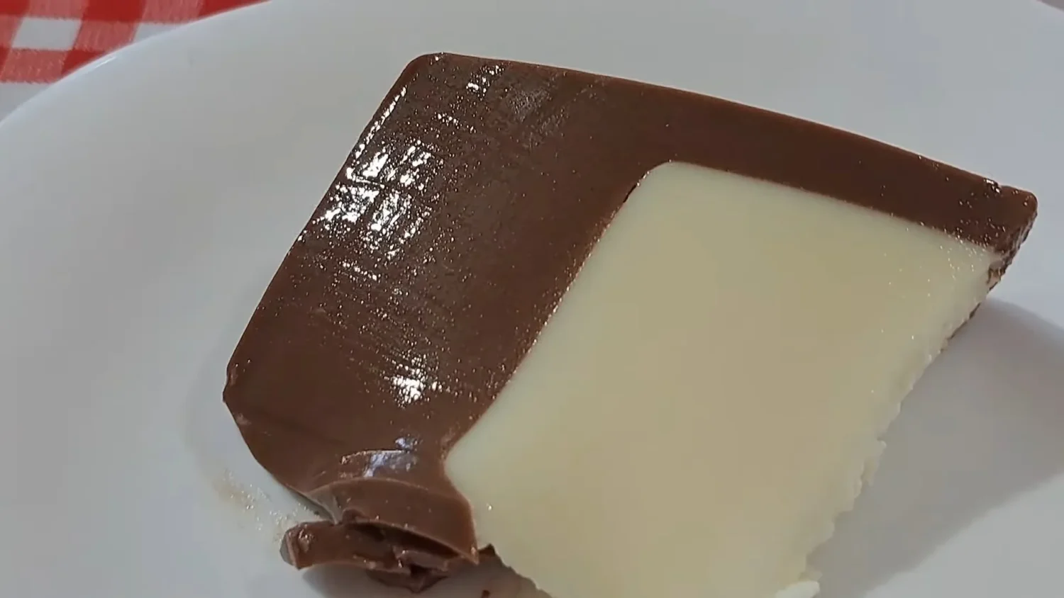 Como Armazenar o Pudim de Leite Ninho com Chocolate para Mantê-lo Sempre Fresquinho