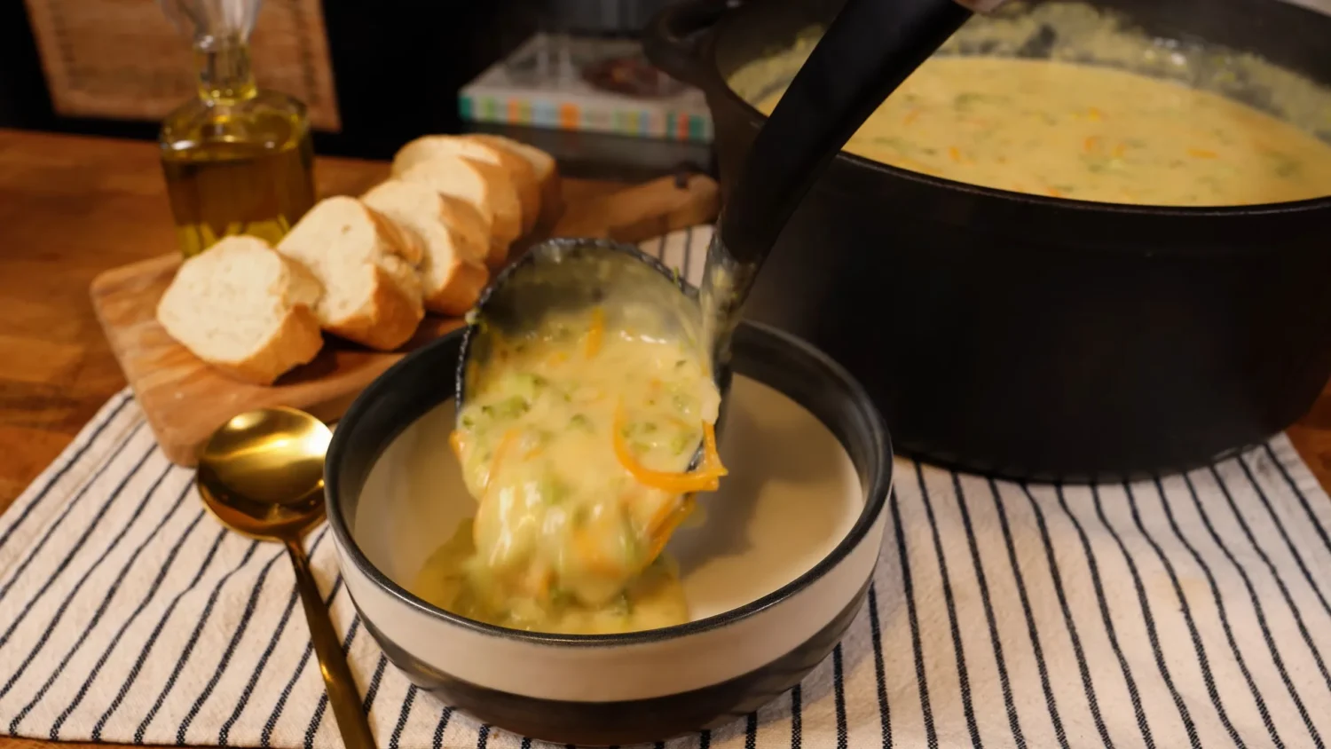 Como Fazer a Sopa de Brócolis Cremosa e Deliciosa em Poucos Minutos