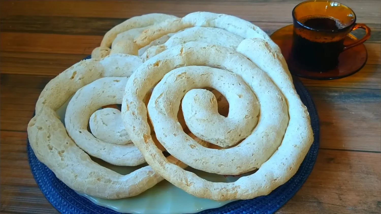 Delicioso Biscoito de Polvilho Caracol Receita Crocante por Fora e Macia por Dentro