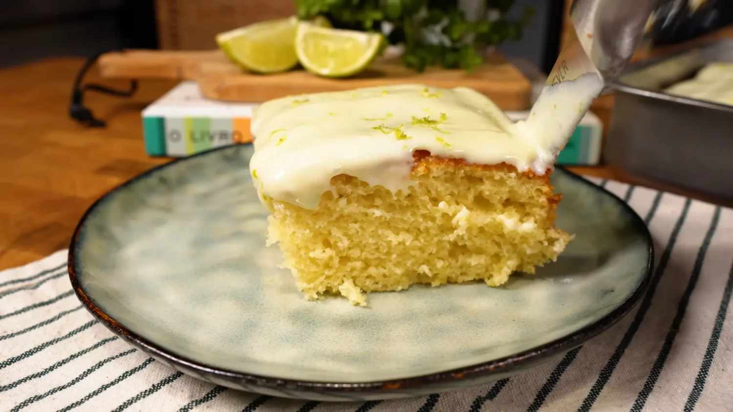 Ingredientes Necessários para o Melhor Bolo de Limão Fofinho e Delicioso