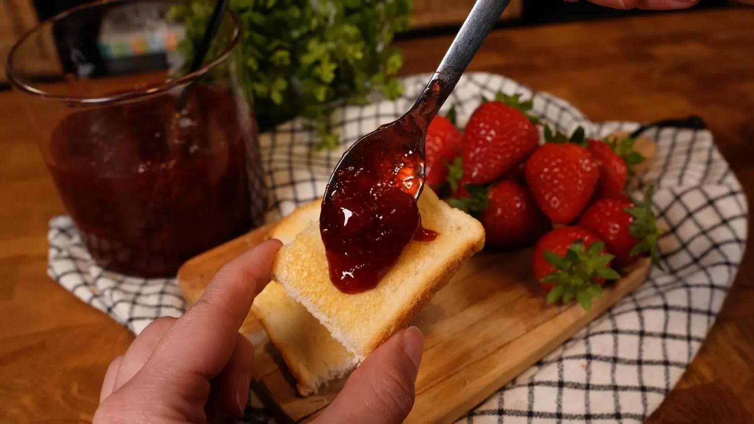 Modo de Preparo da Geleia de Morango Caseira Passo a Passo Simples e Delicioso