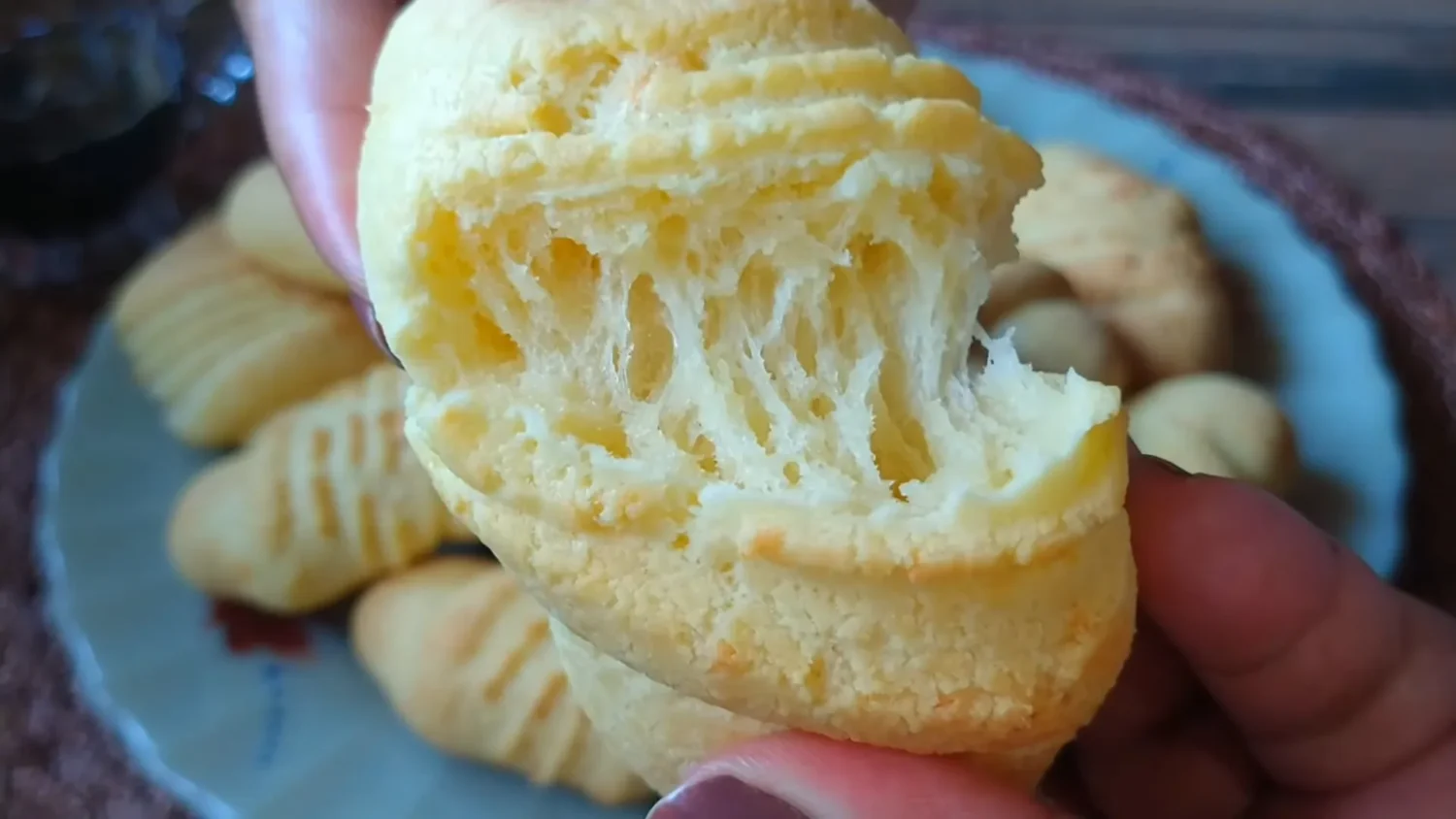 Modo de Preparo do Biscoito de Polvilho Assado com Nata Passo a Passo Simples e Delicioso