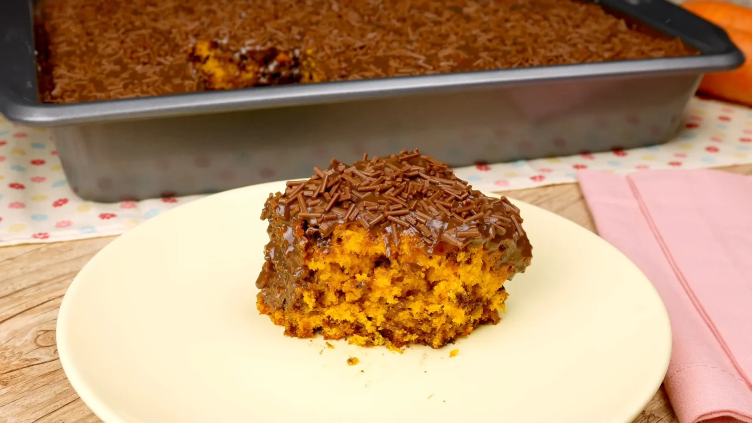 Modo de Preparo do Bolo de Cenoura Formigueiro de Forma Simples e Rápida