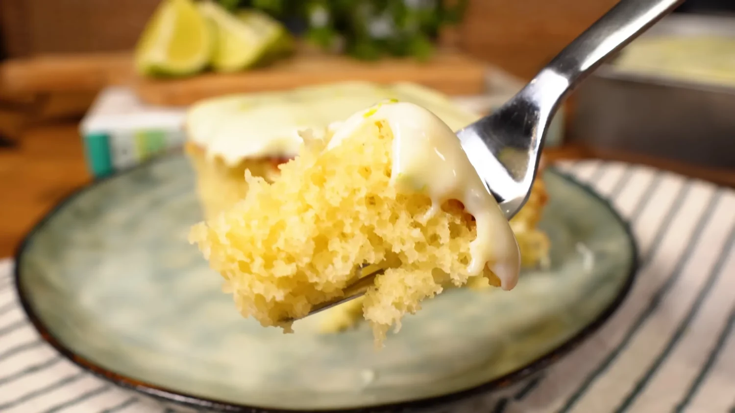 Modo de Preparo do Bolo de Limão Fofinho de Forma Simples e Rápida