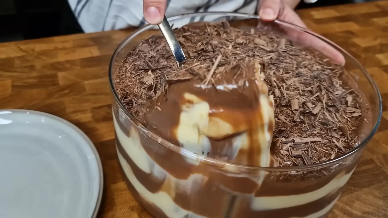 Modo de Preparo do Pavê de Chocolate Casadinho Passo a Passo Simples e Rápido
