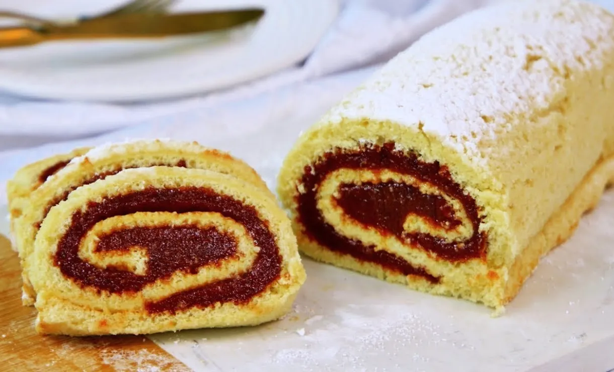 Rocambole de Coco com Goiabada