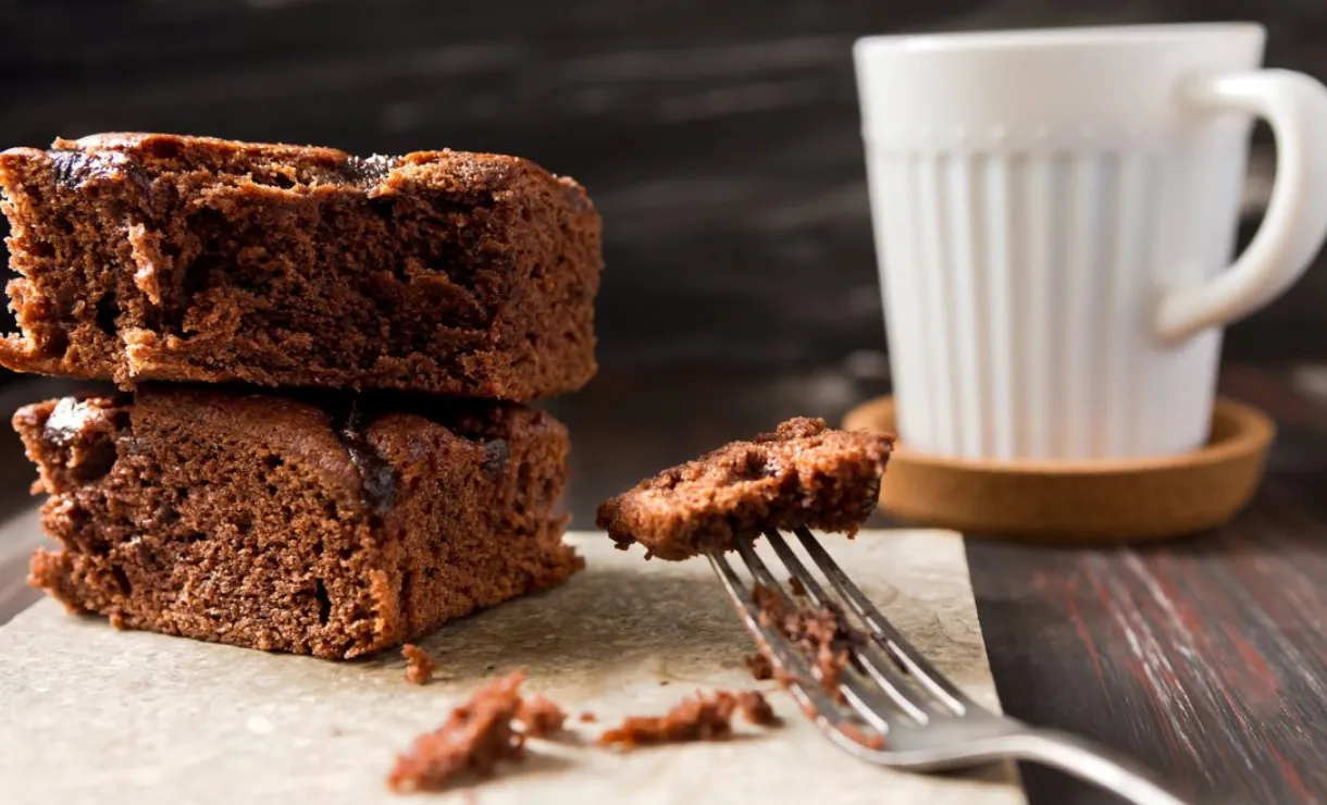 bolo de café com chocolate