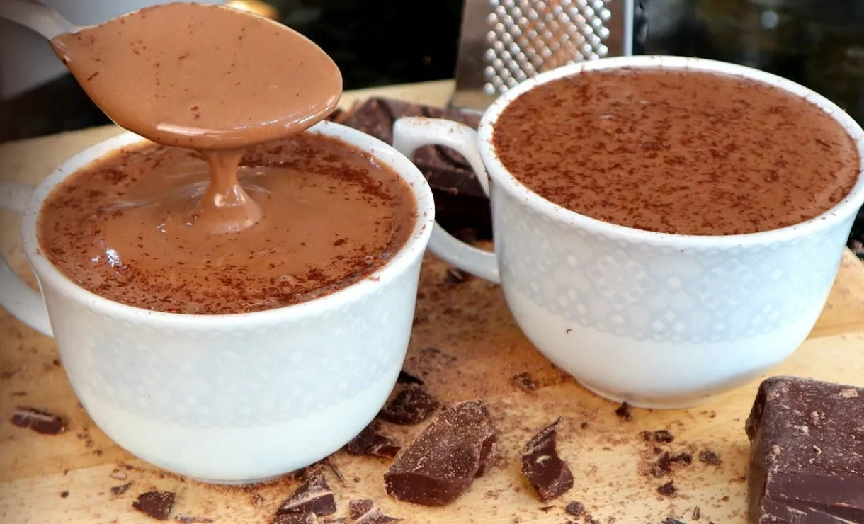 receita de chocolate quente com creme de leite