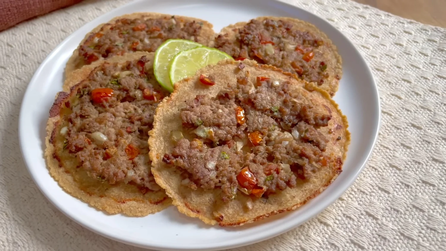 Descubra a Massa Low Carb Perfeita: Receita Incrível com Apenas 2 Ingredientes!