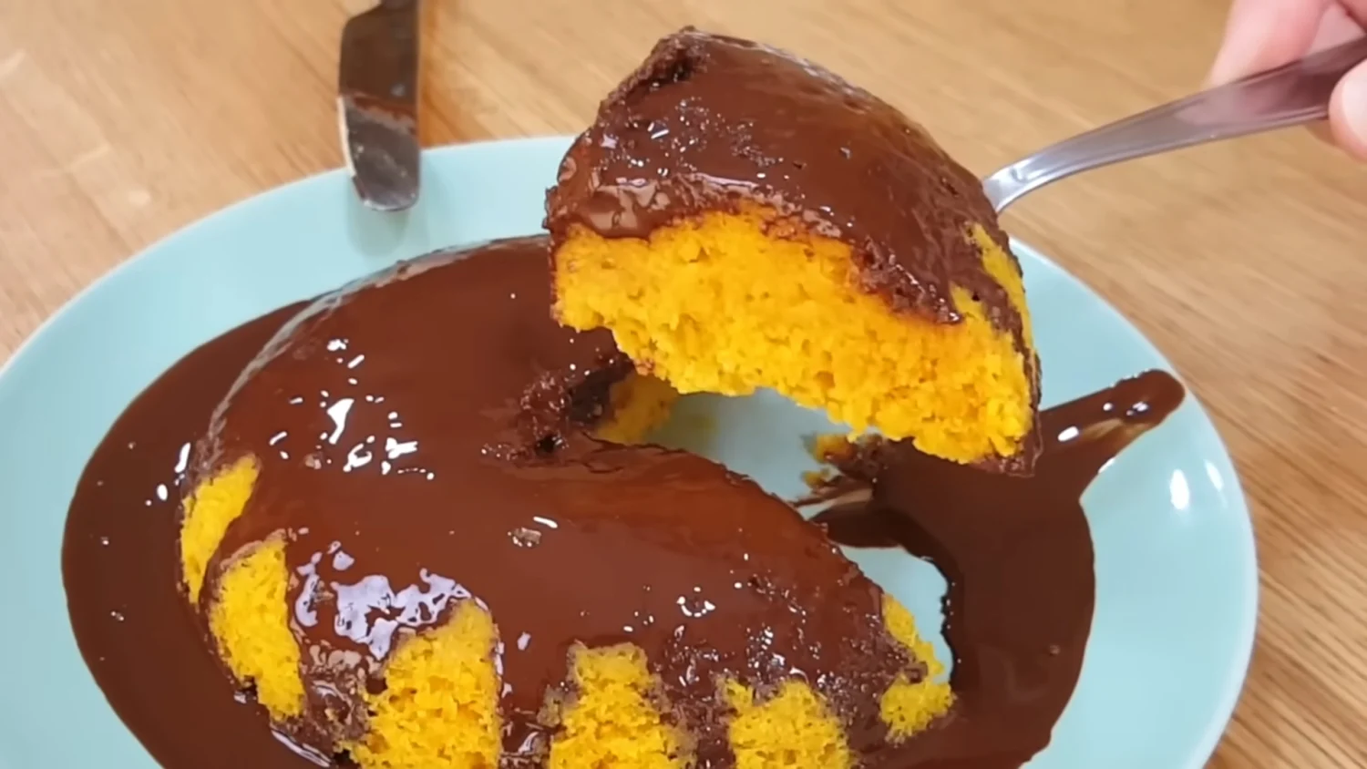 Receita de Bolo de Cenoura Saudável com Chocolate: Low Carb e Rápido