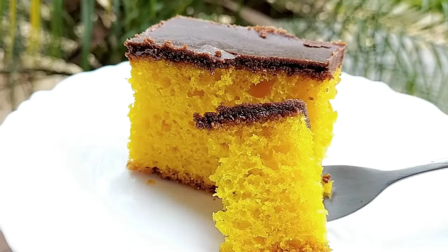 Surpreenda-se com Saúde: Bolo de Cenoura Low Carb com Chocolate, Sem Lactose e Sem Açúcar, Pronto em Minutos