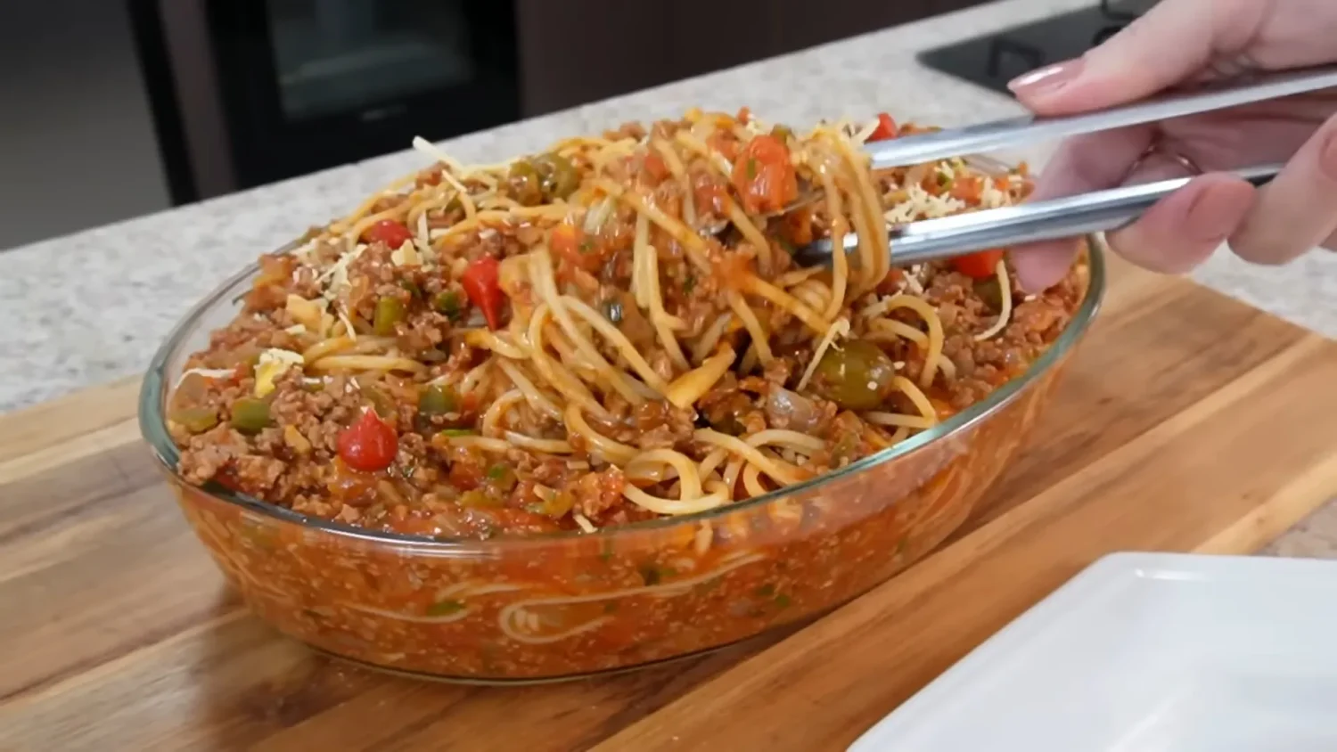 Ingredientes Saudáveis e Simples para o Macarrão Suculento com Carne Moída
