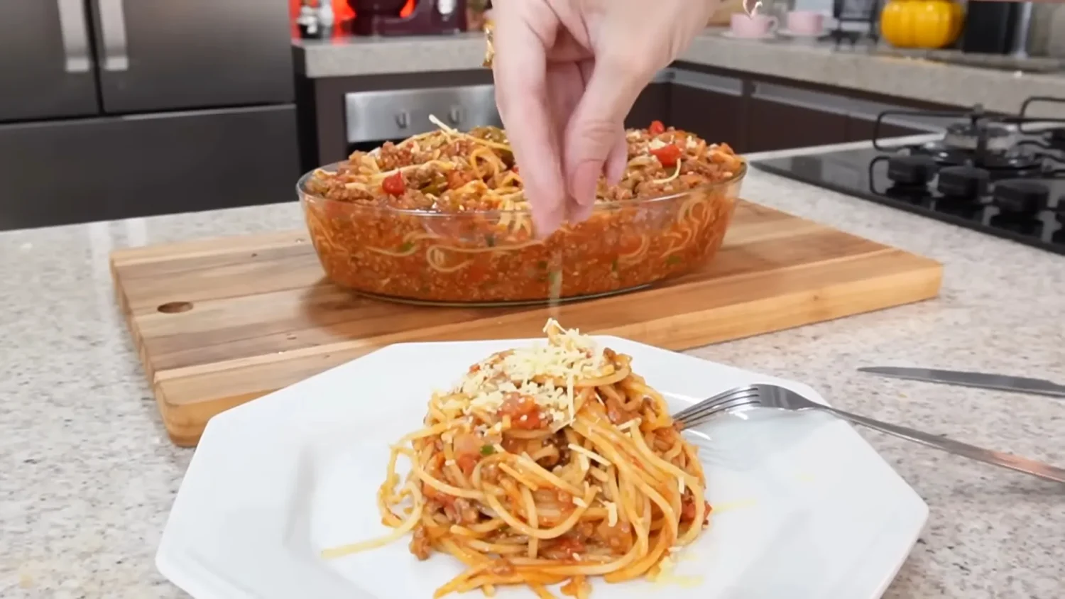 Acompanhamentos Ideais para o Macarrão Suculento com Carne Moída