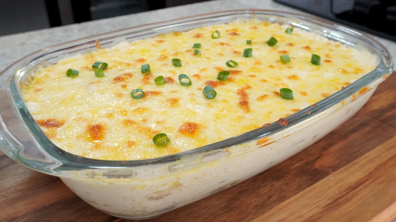Batata de Forno Gratinada: Super Cremosa e Fácil de Fazer