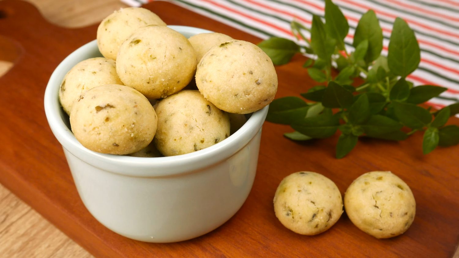 Dicas Extras para Deixar Seus Biscoitinhos de Ervas Ainda Mais Gostosos