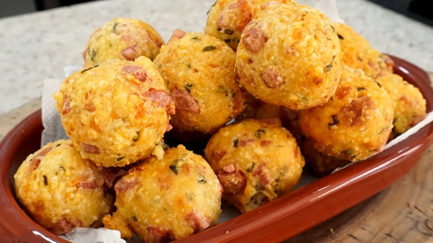 Bolinho de Batata Crocante: Uma Delícia Simples e Econômica