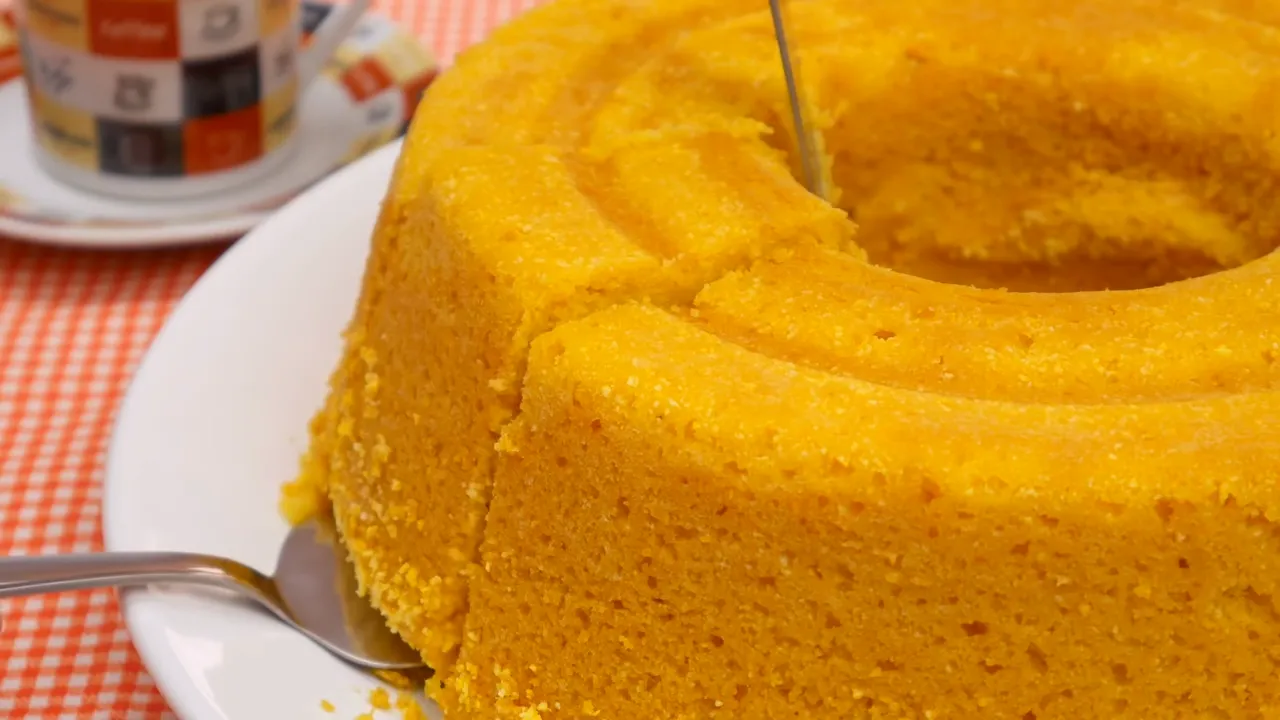 Receita de Bolo Flocão de Milho com Coco: Simples, Rápido e Irresistível