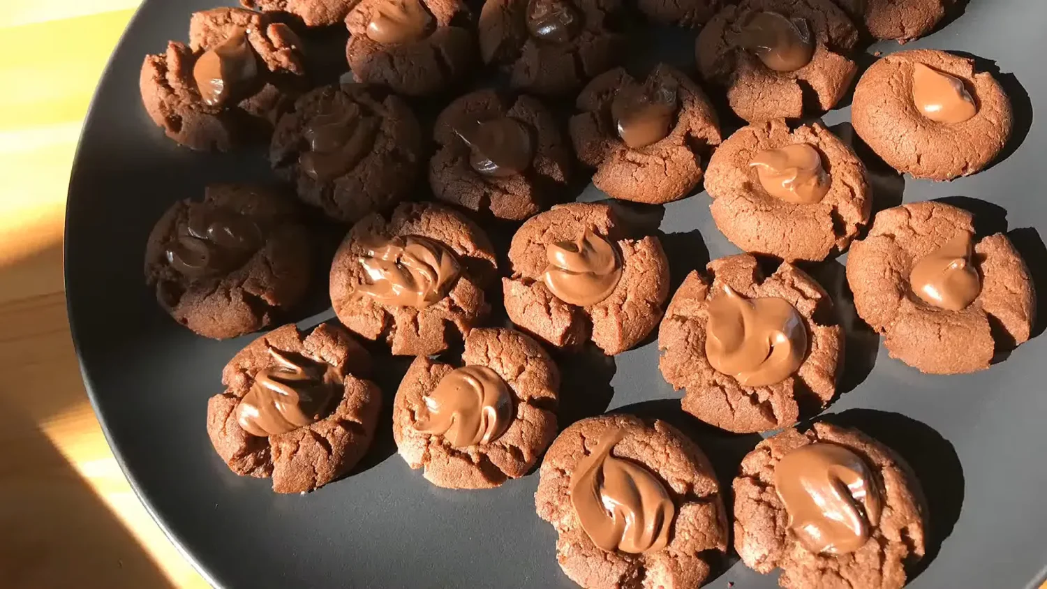 Biscoitos de Nutella Super Deliciosos Com Apenas 3 ingredientes e Prontos em Minutos