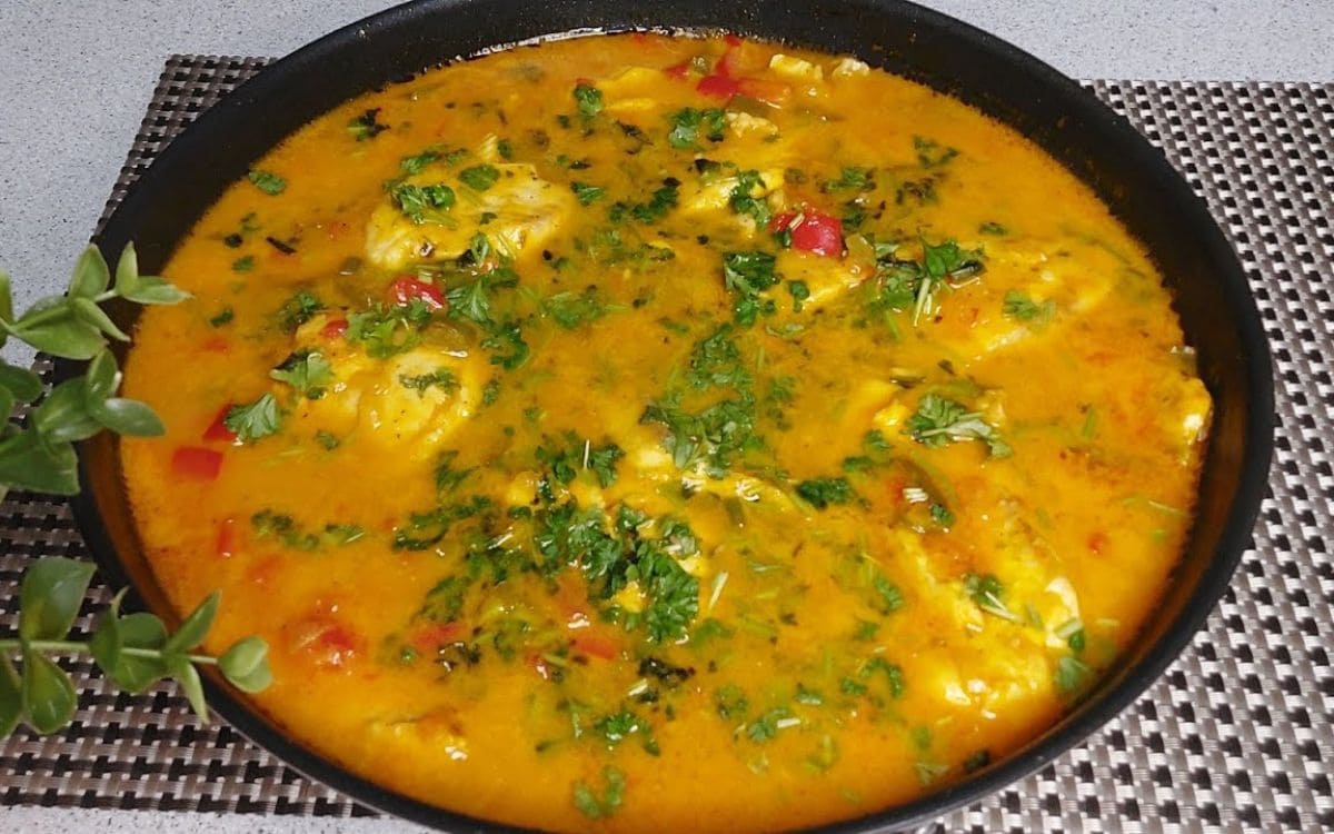 Receita de Peixe com Leite de Coco e Pimentões: Sabor Tropical em Poucos Minutos