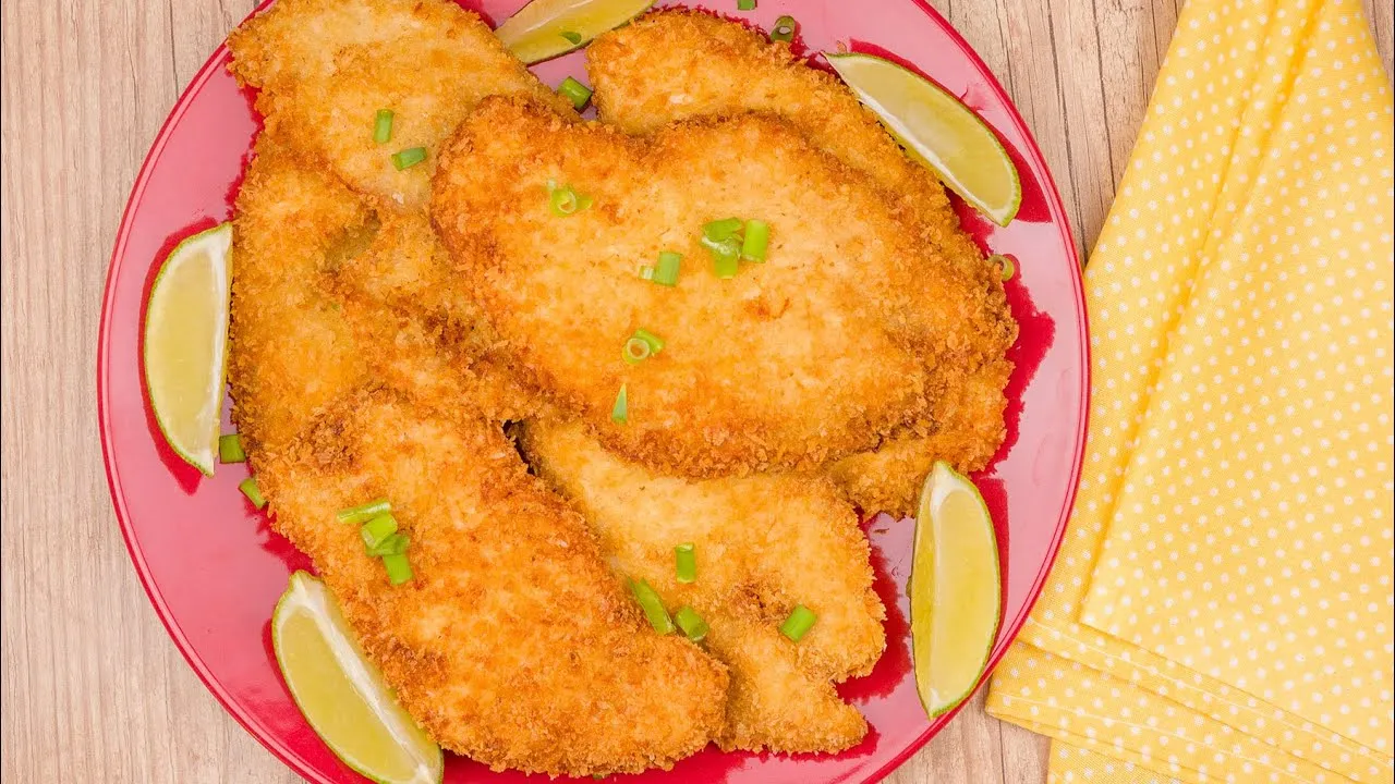 Frango à Milanesa Saudável na Airfryer Não Usa Trigo e Fica Bem Sequinho