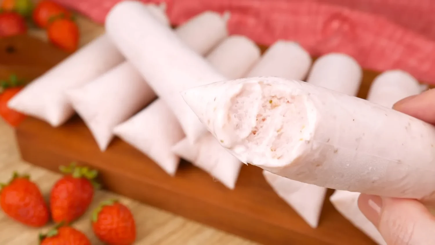 Dicas para Deixar seu Geladinho Mousse de Morango Ainda Mais Cremoso