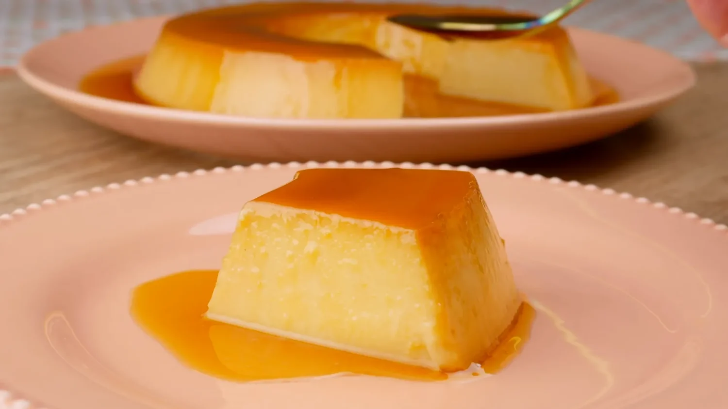 Pudim de 2 Ingredientes: Receita Fácil com Dica para Desenformar Sem Quebrar