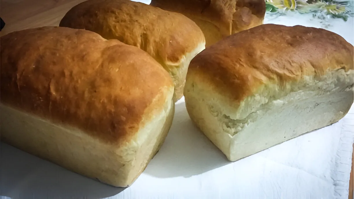 Pão Caseiro Delicioso: Perfeito para o Café da Manhã ou da Tarde