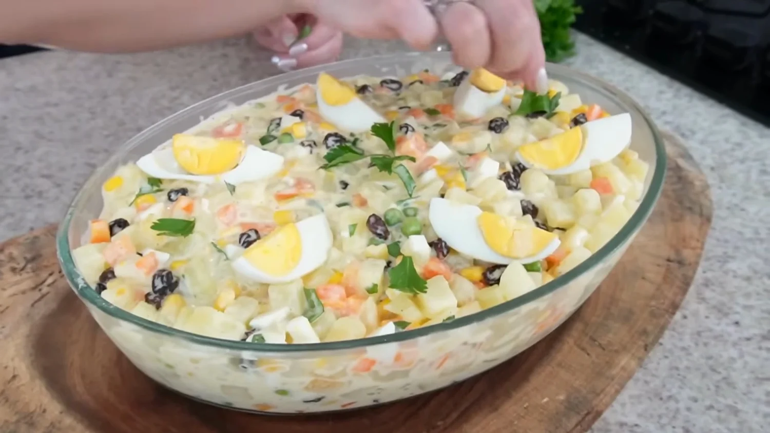 Salada de Maionese: Receita Tradicional e Versátil para Acompanhar seus Pratos
