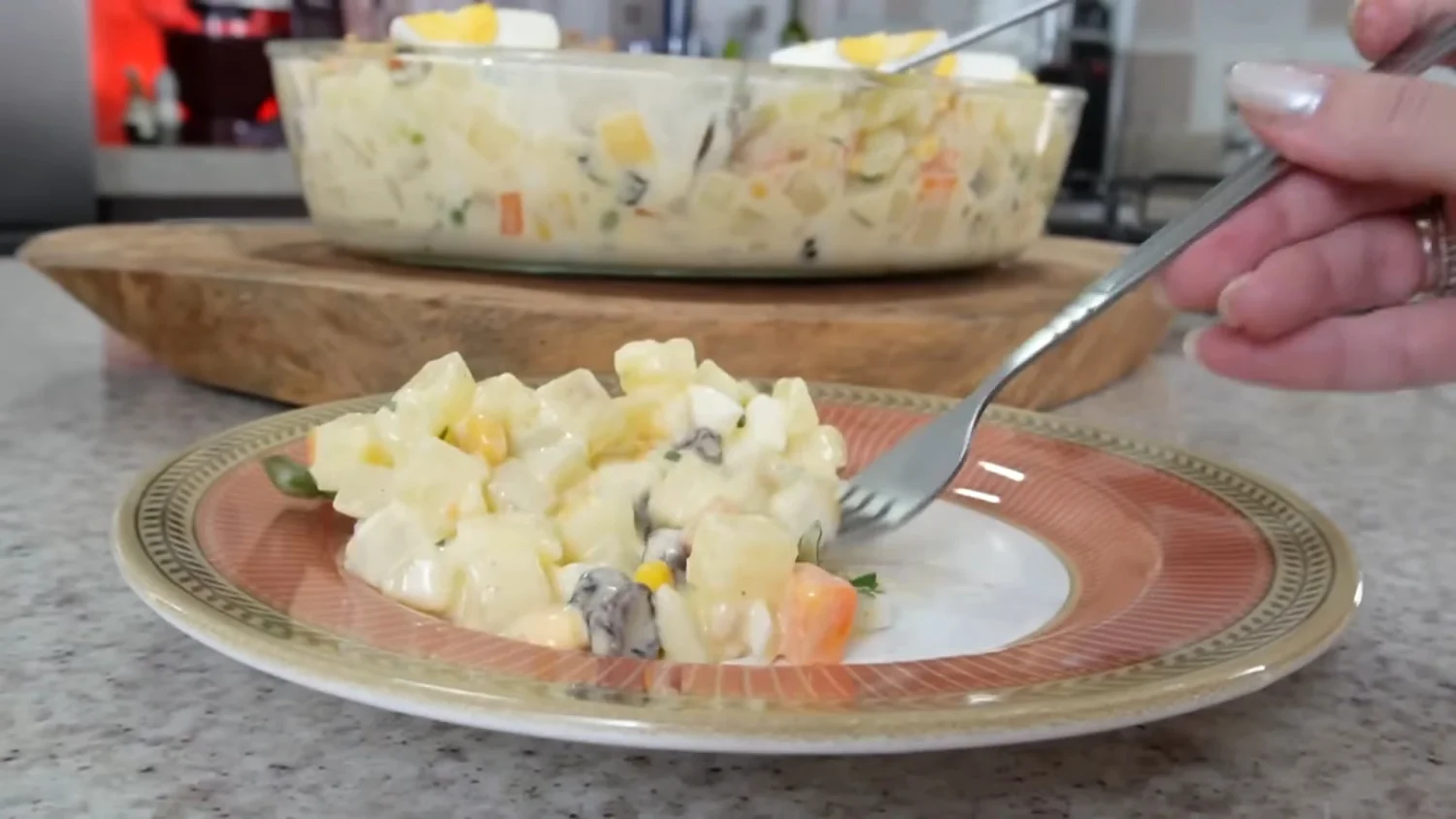 Salada de Maionese: Receita Tradicional e Versátil para Acompanhar seus Pratos
