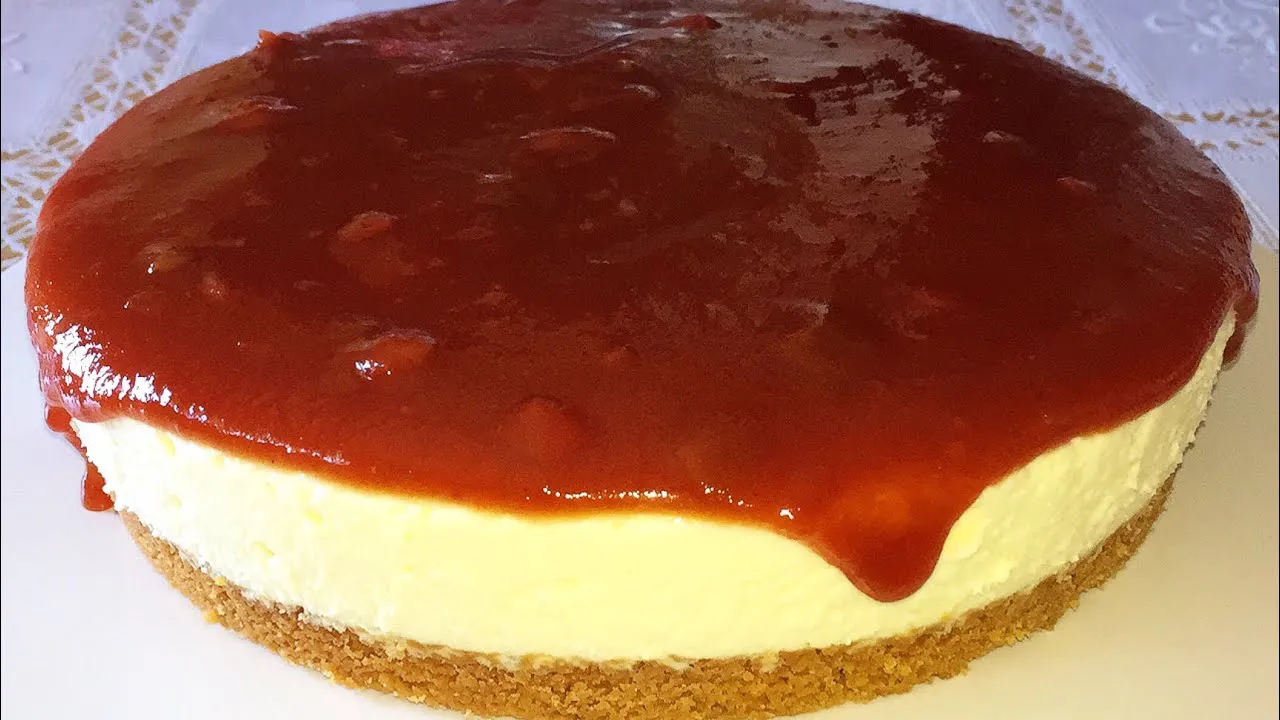 Torta romeu e julieta a mistura de queijo com goiabada que deixa todo mundo querendo