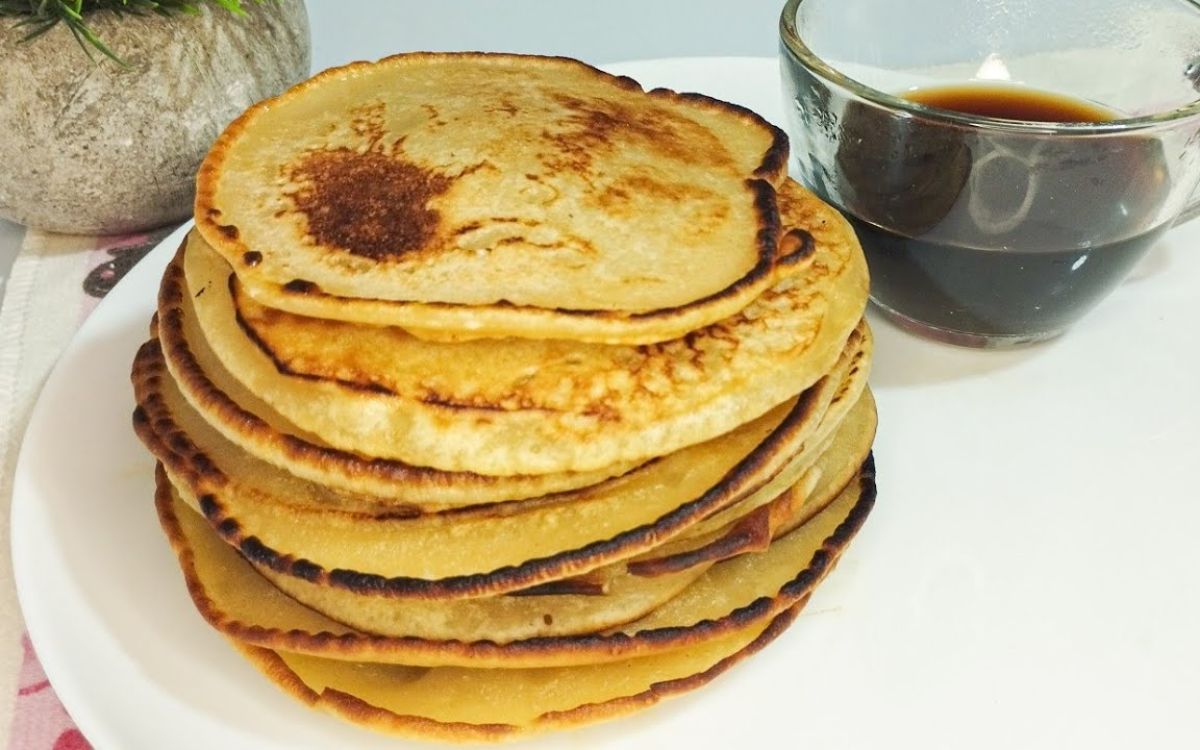 Uma panqueca doce Delícia com 5 ingredientes: Perfeita para o Café