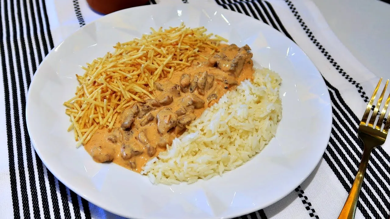 estrogonofe de carne