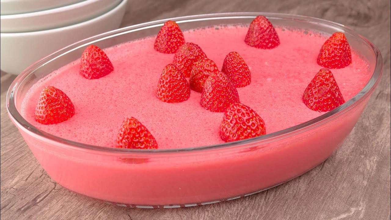 Receita de Gelatina Cremosa de Morango: Deliciosa e Fácil de Fazer