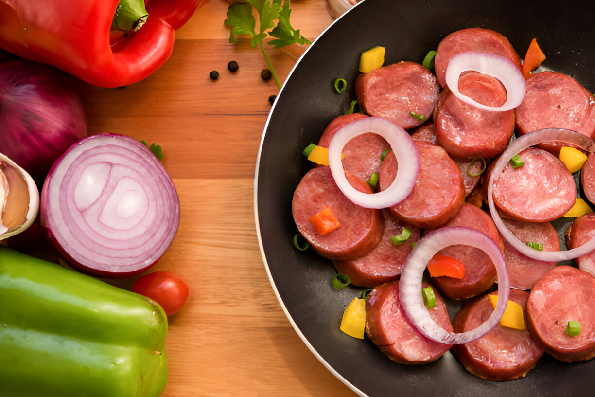 Um Petisco Simples e Delicioso: calabresa acebolada deliciosa
