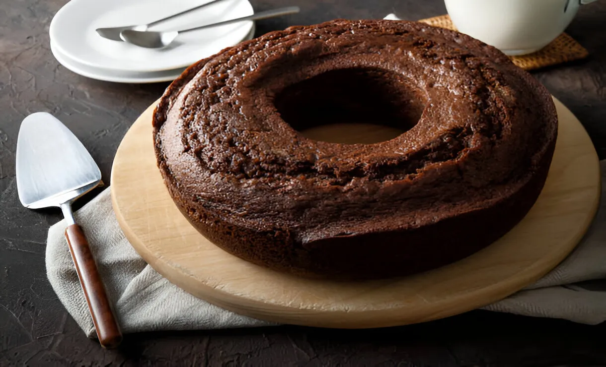 Bolo Mole de Chocolate Feito no Liquidificador: Fofinho, Molhadinho e Irresistível