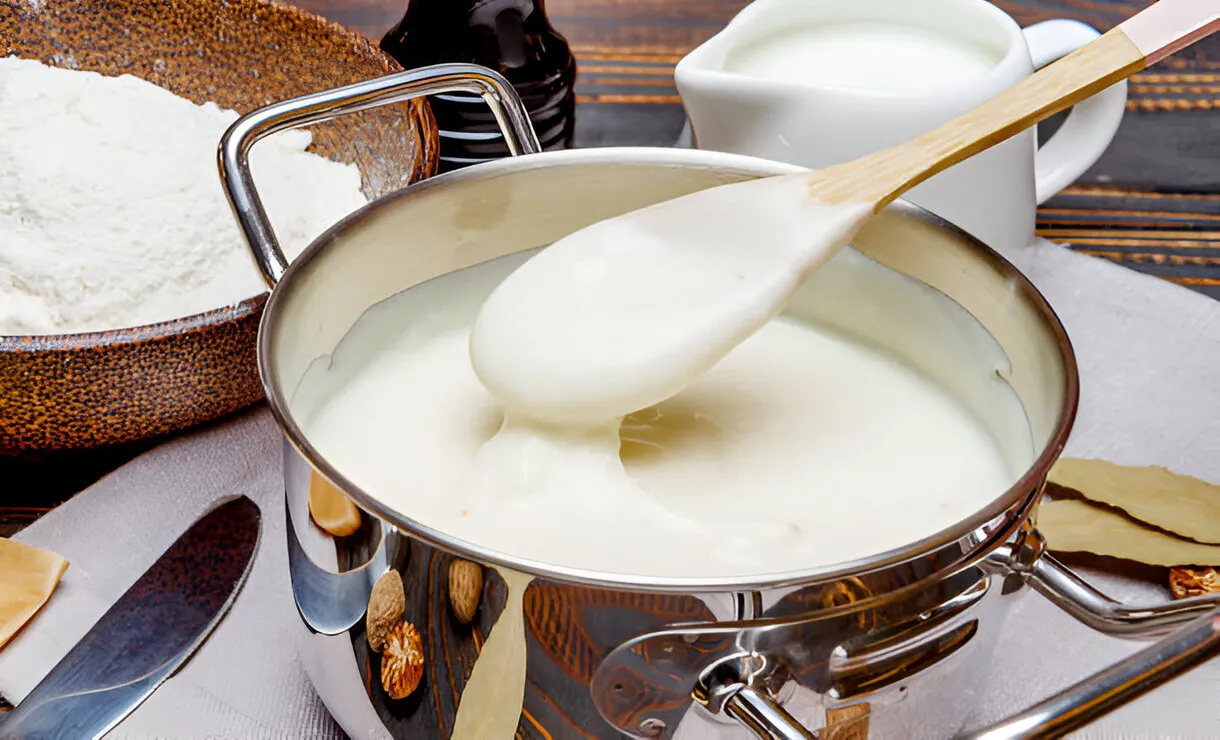 Molho Branco Caseiro: O Truque para um Bechamel Irresistível e Sem Grumos