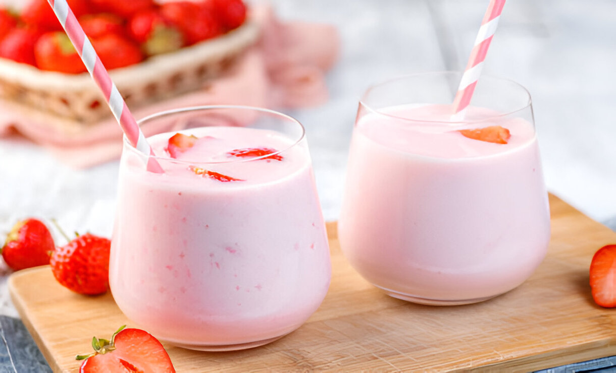 Iogurte Caseiro de Morango: Receita Fácil e Deliciosa para Fazer em Casa